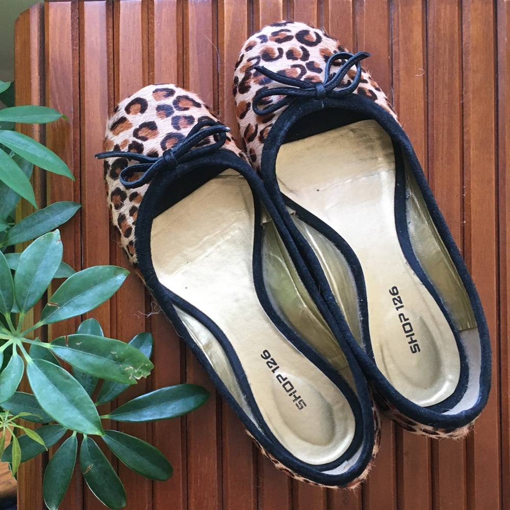 Leather animal print ballerina flat